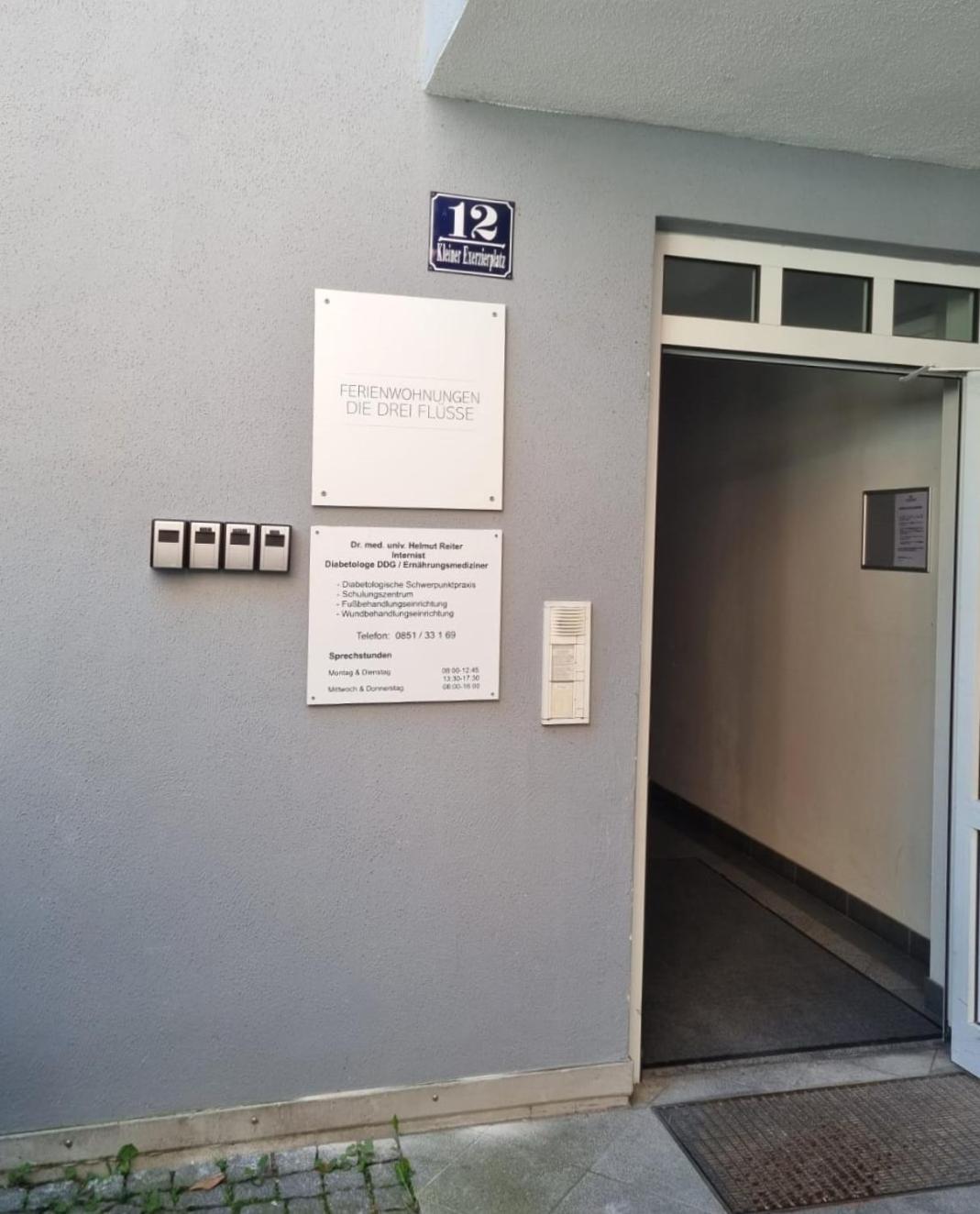 Wohnung Inn - Im Zentrum, Kueche, Parkplatz, Ruhig Gelegen Passau Extérieur photo